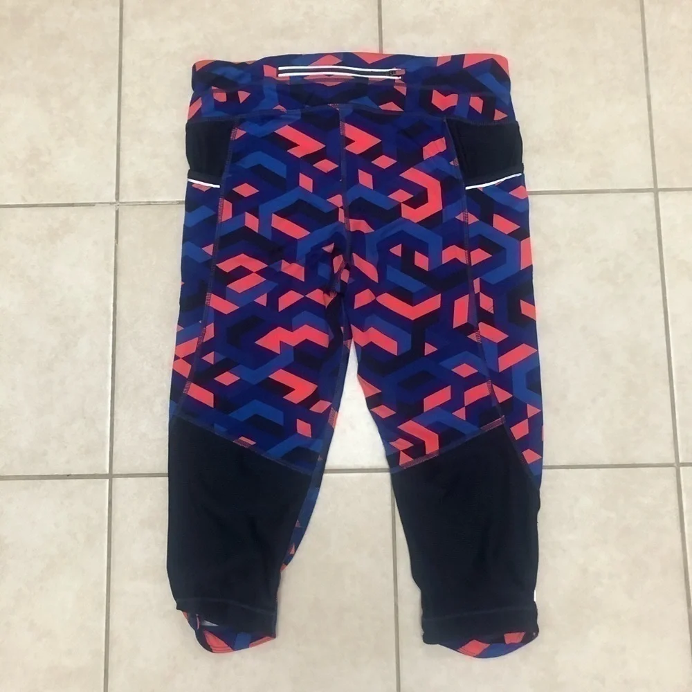 ATHLETA geometric pattern leggings, small